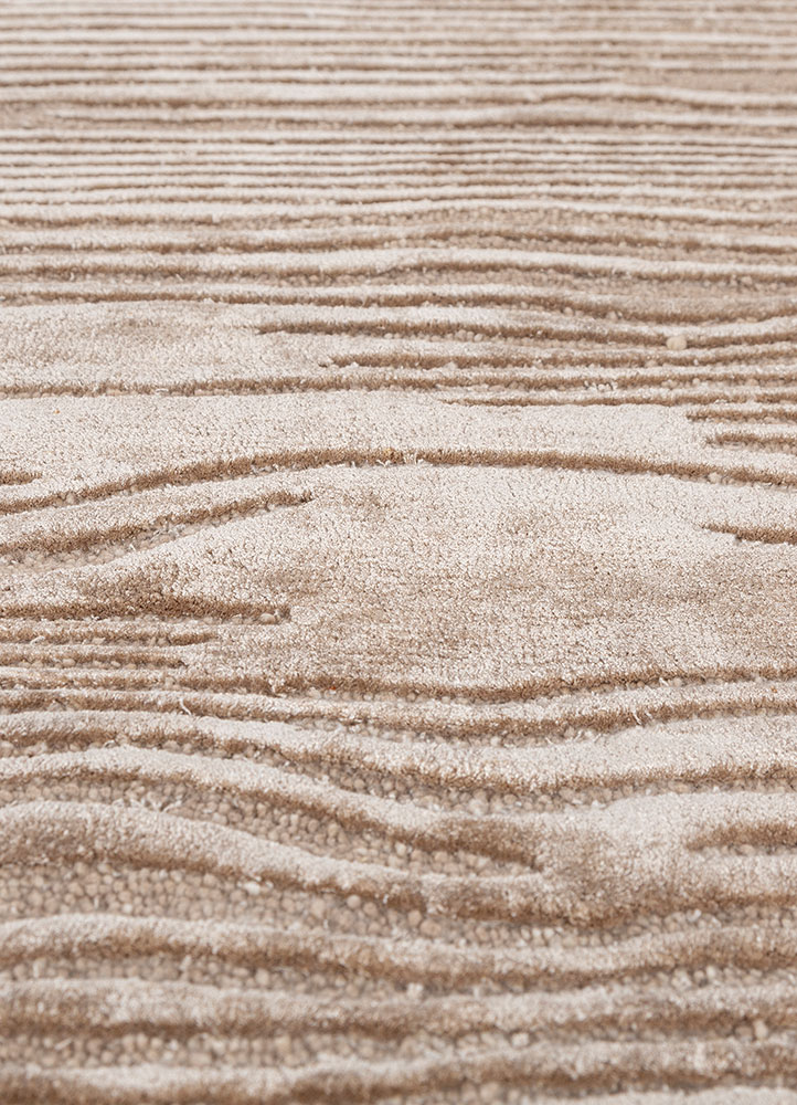 wild wanderlust beige and brown wool and viscose hand tufted Rug - CloseUp