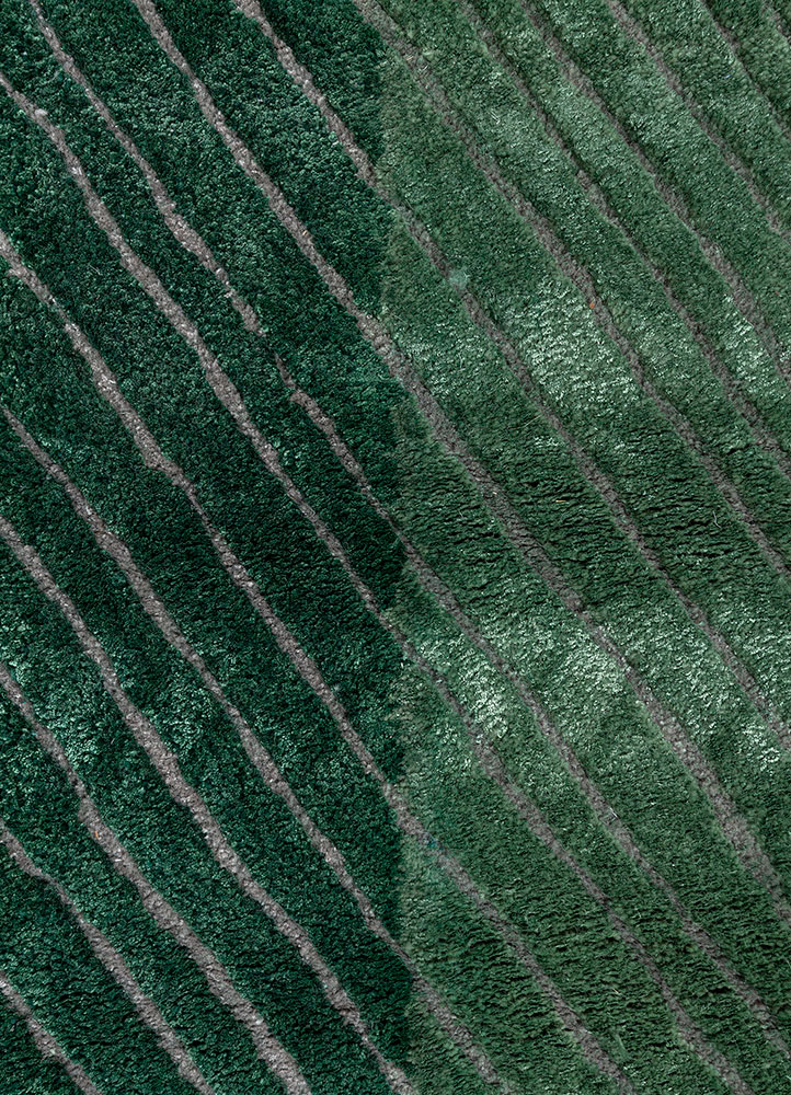 white noise green wool and viscose hand tufted Rug - CloseUp
