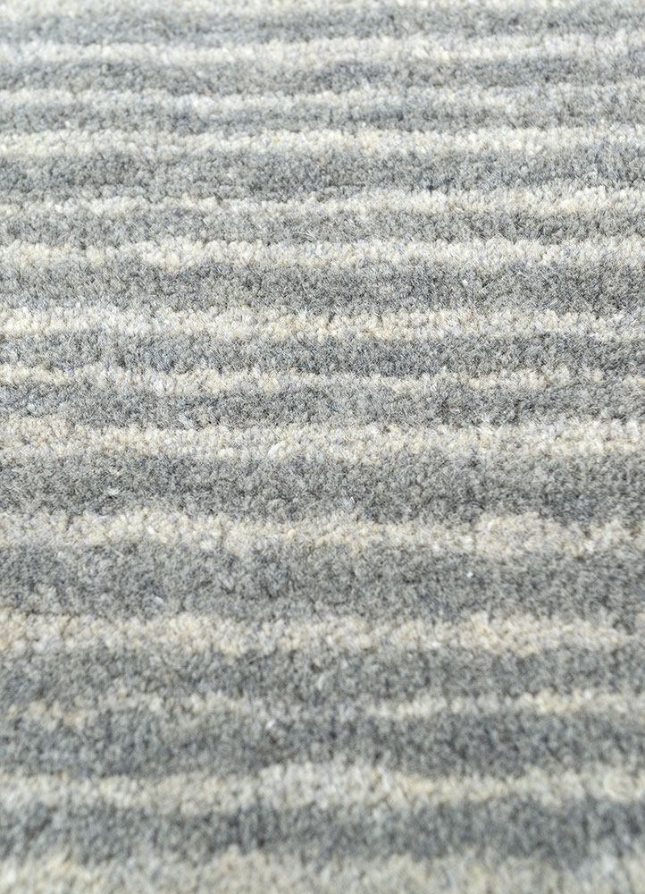 white noise blue wool hand tufted Rug - CloseUp