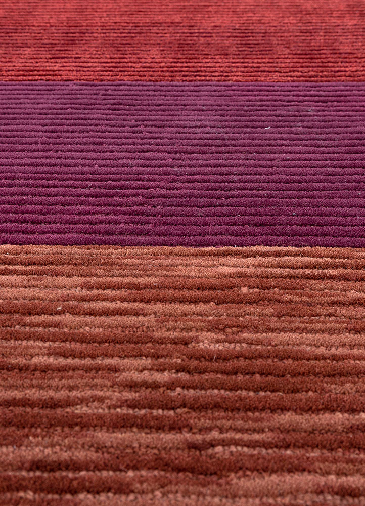 linear red and orange wool and viscose hand tufted Rug - CloseUp