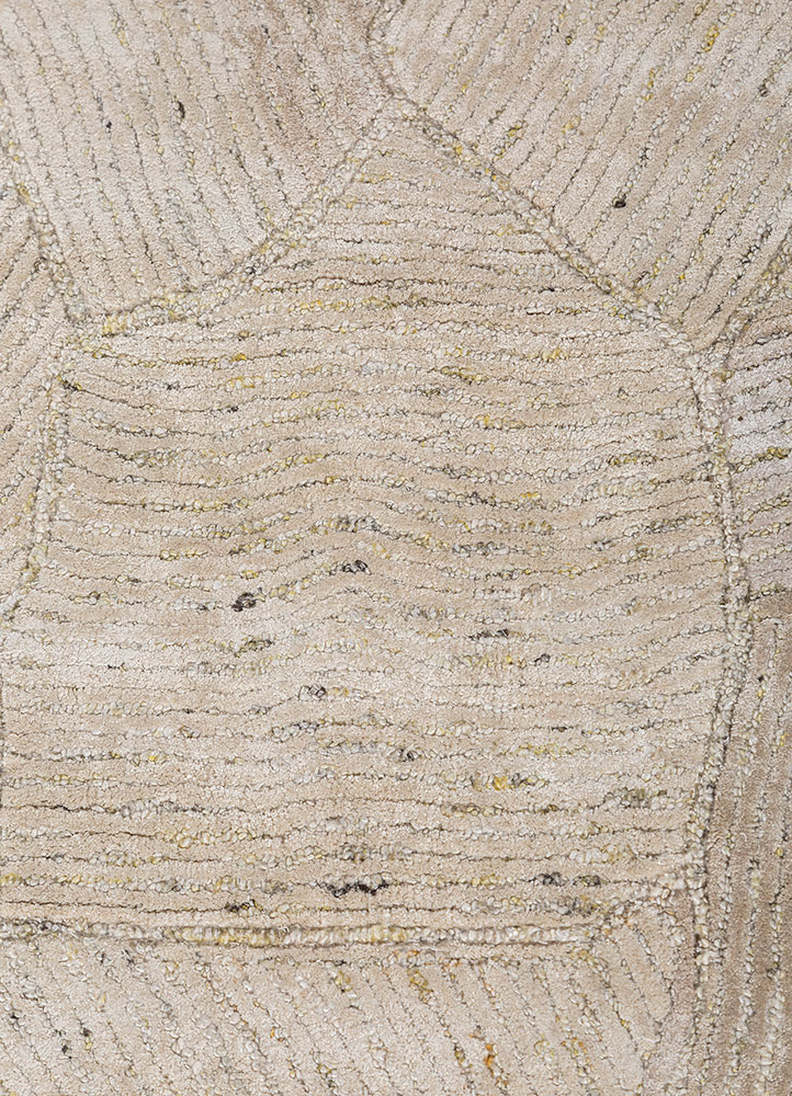 white noise beige and brown wool and viscose hand tufted Rug - CloseUp