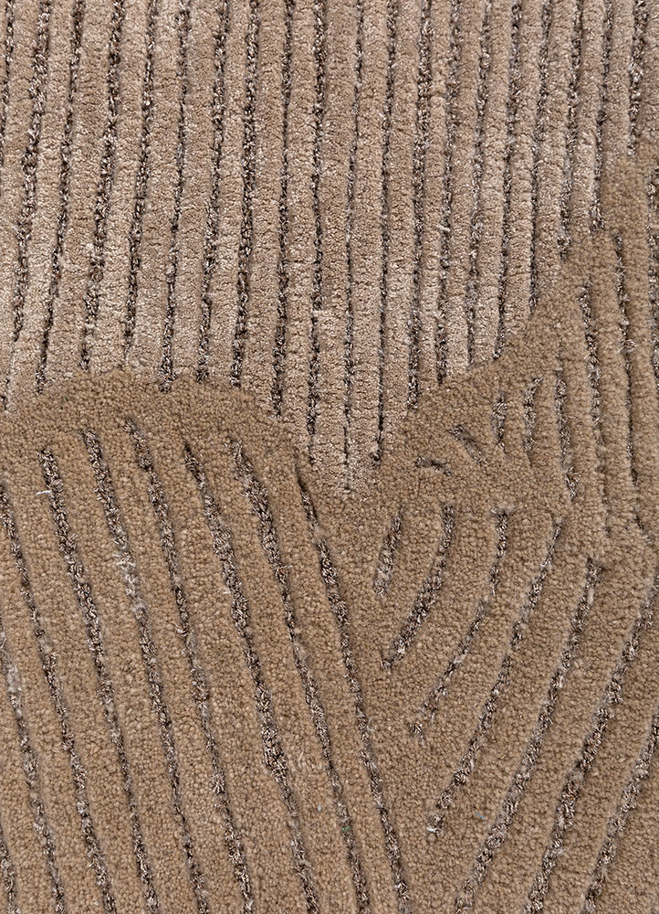 aurelia beige and brown wool and viscose hand tufted Rug - CloseUp
