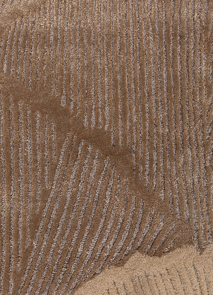 aurelia beige and brown wool and viscose hand tufted Rug - CloseUp