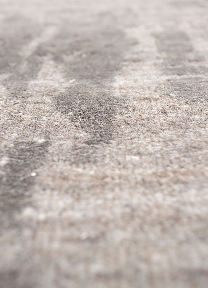 bespoke sile beige and brown wool and viscose hand loom Rug - CloseUp