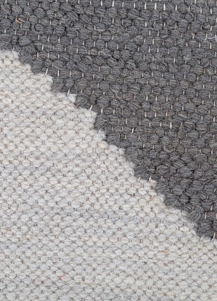 checkers grey and black wool and viscose flat weaves Rug - CloseUp