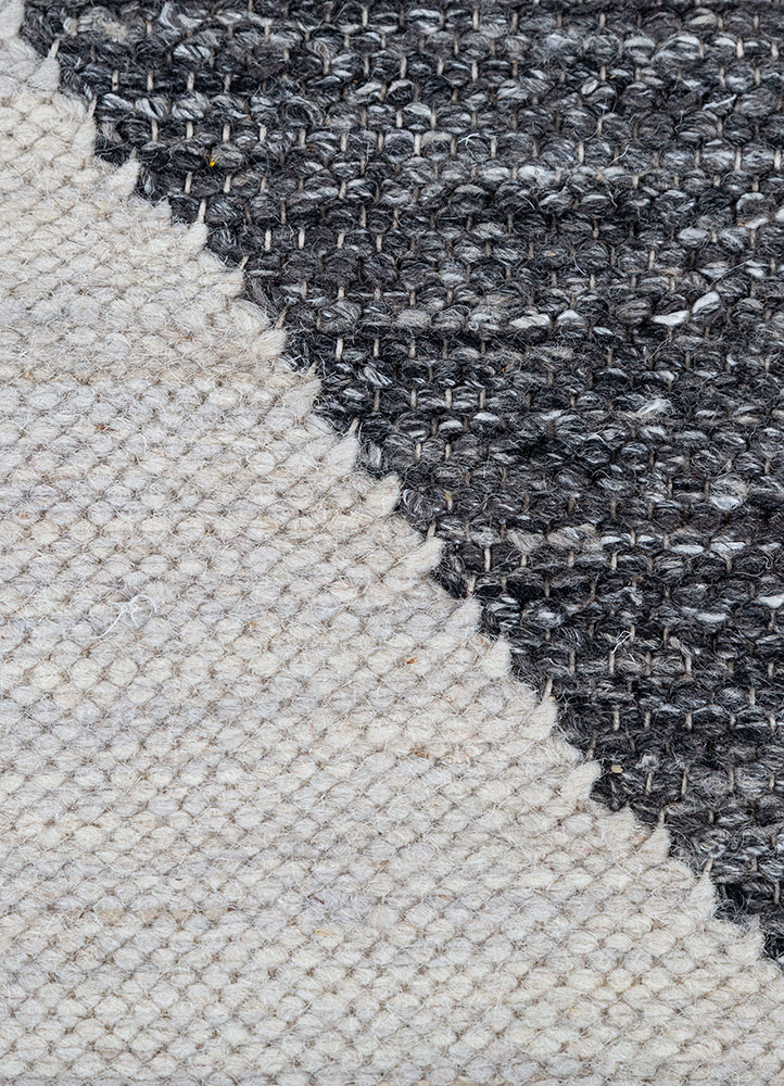 checkers grey and black wool and viscose flat weaves Rug - CloseUp