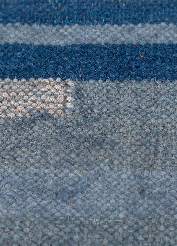 indusbar blue wool and viscose flat weaves Rug - CloseUp