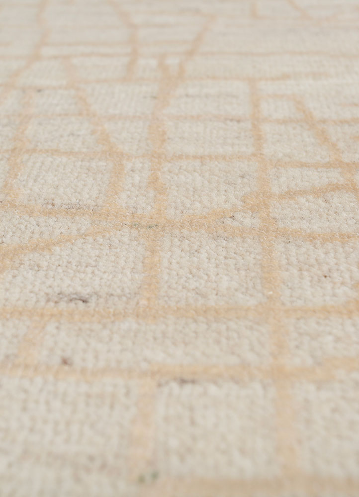 manifest ivory wool and silk hand knotted Rug - CloseUp