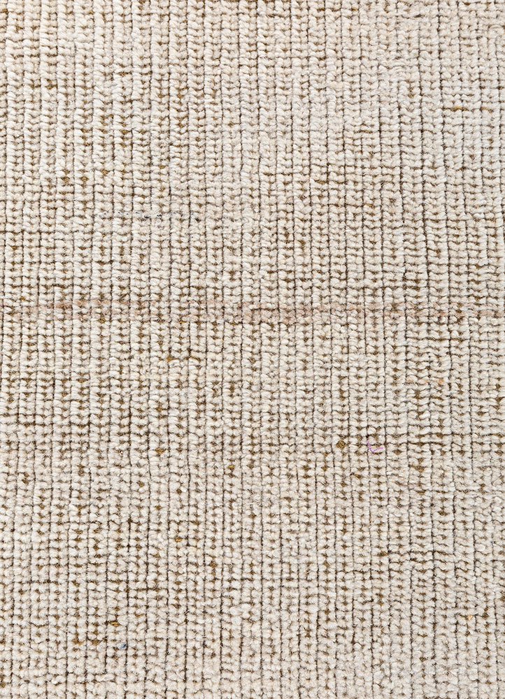 basis gold wool hand loom Rug - CloseUp