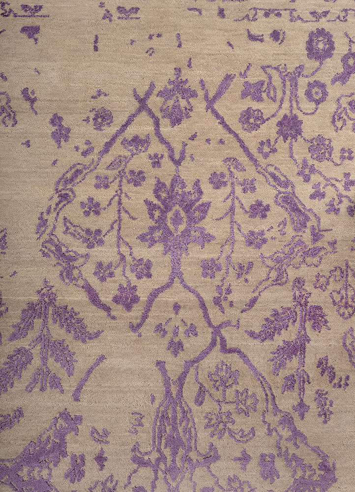 far east ivory wool and silk hand knotted Rug - CloseUp
