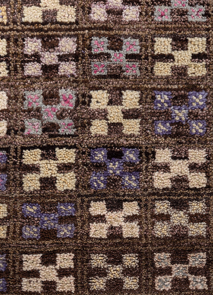 nuray grey and black wool hand knotted Rug - CloseUp