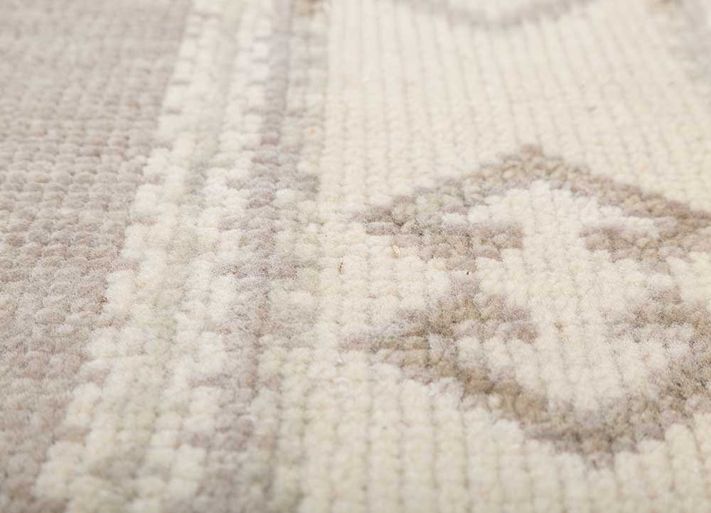 thyme ivory wool hand knotted Rug - CloseUp