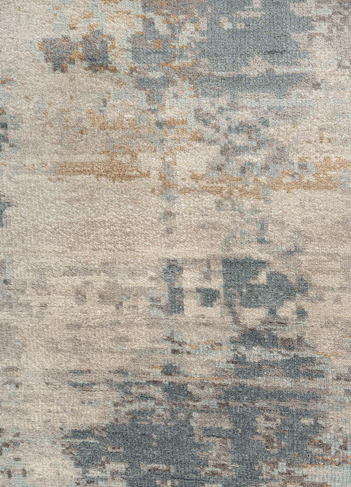 uvenuti grey and black wool and bamboo silk hand knotted Rug - CloseUp