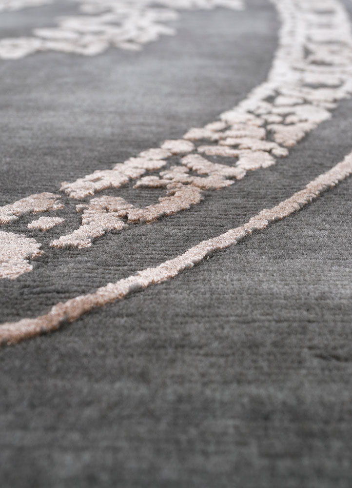azalea grey and black wool and bamboo silk hand knotted Rug - CloseUp