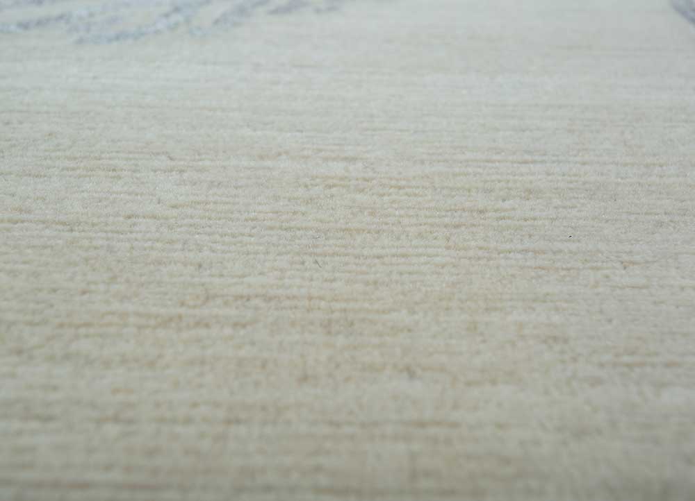 azalea ivory wool and bamboo silk hand knotted Rug - CloseUp