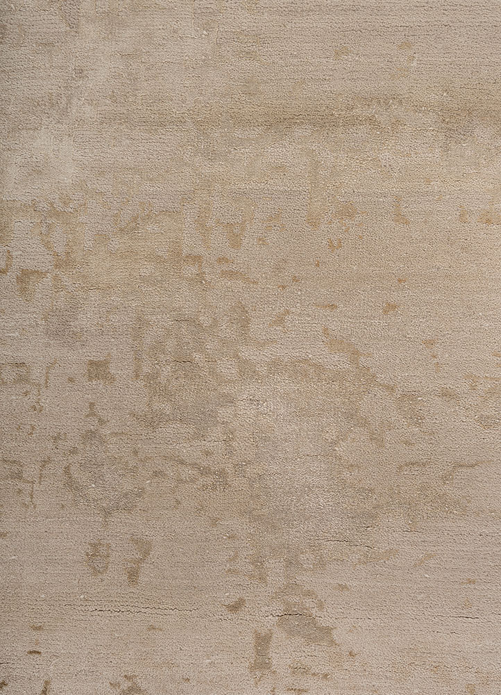 chaos theory by kavi ivory wool and bamboo silk hand knotted Rug - CloseUp
