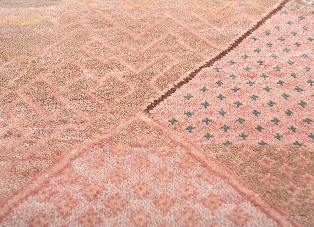 manchaha pink and purple wool and bamboo silk hand knotted Rug - CloseUp