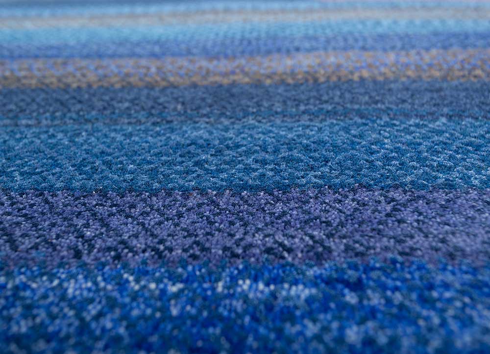 manchaha blue wool and bamboo silk hand knotted Rug - CloseUp
