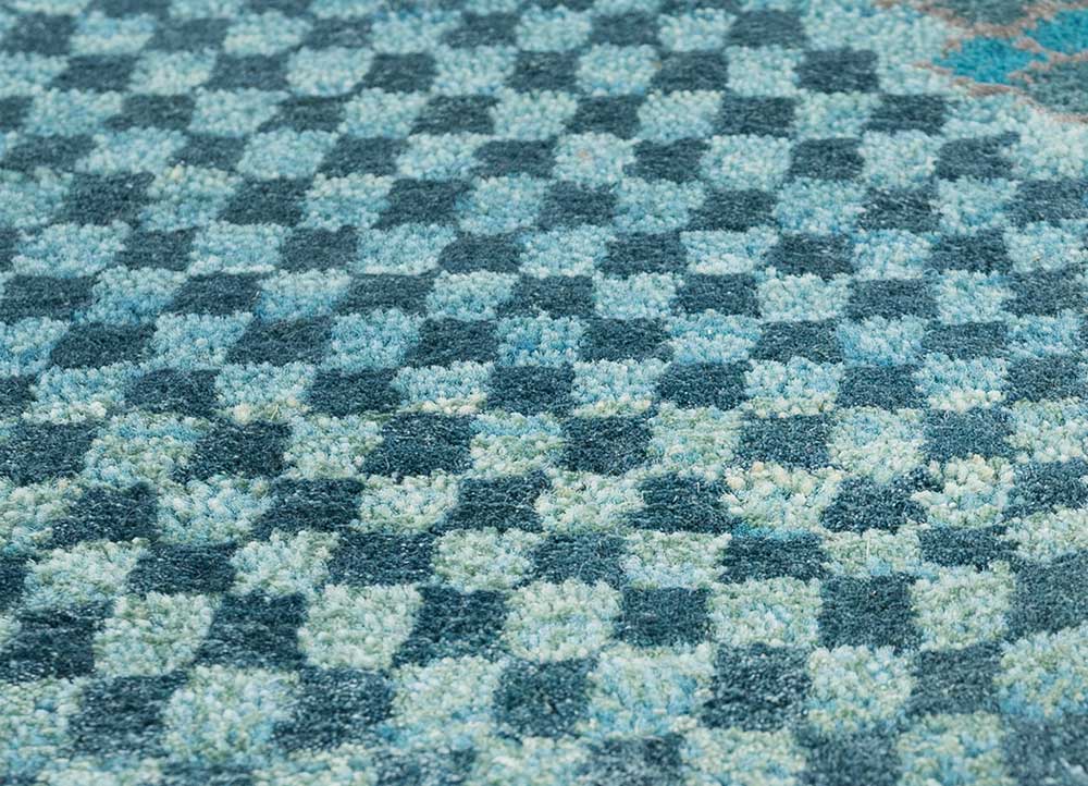 manchaha blue wool and bamboo silk hand knotted Rug - CloseUp