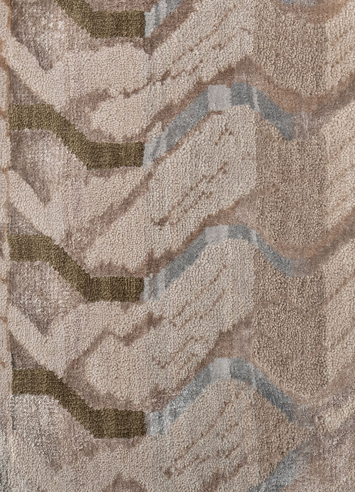 manchaha ivory wool and bamboo silk hand knotted Rug - CloseUp
