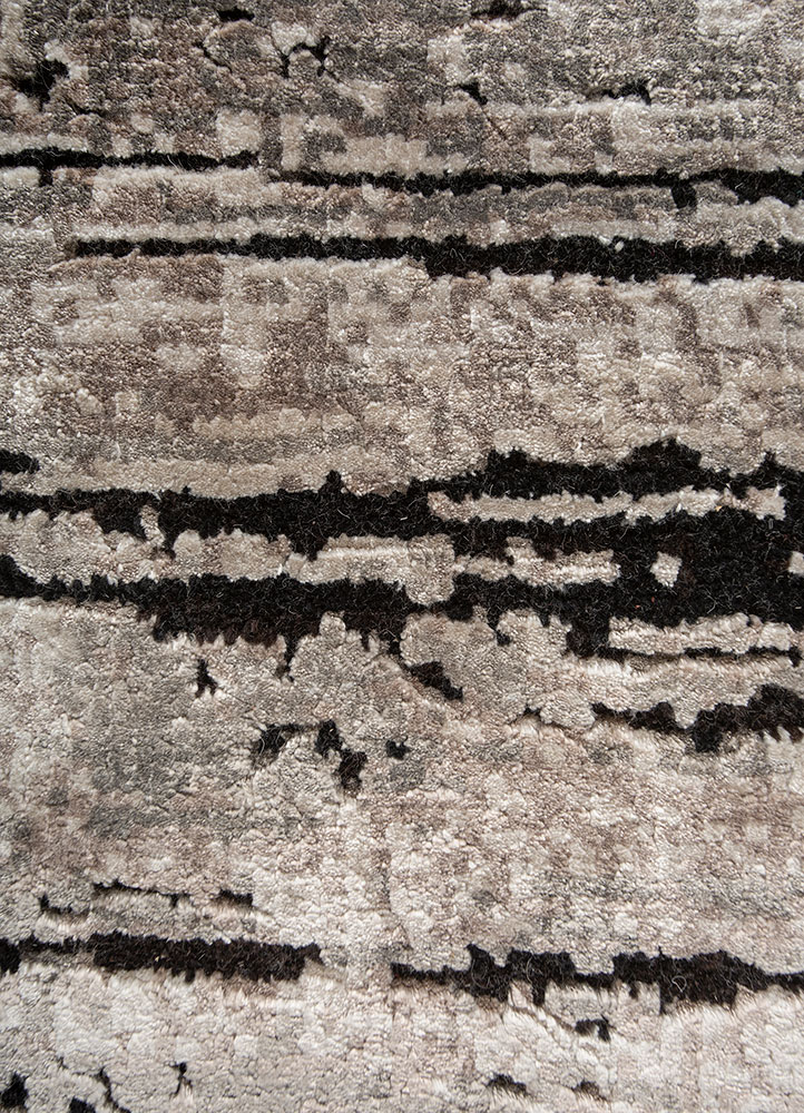 entropy grey and black wool and bamboo silk hand knotted Rug - CloseUp