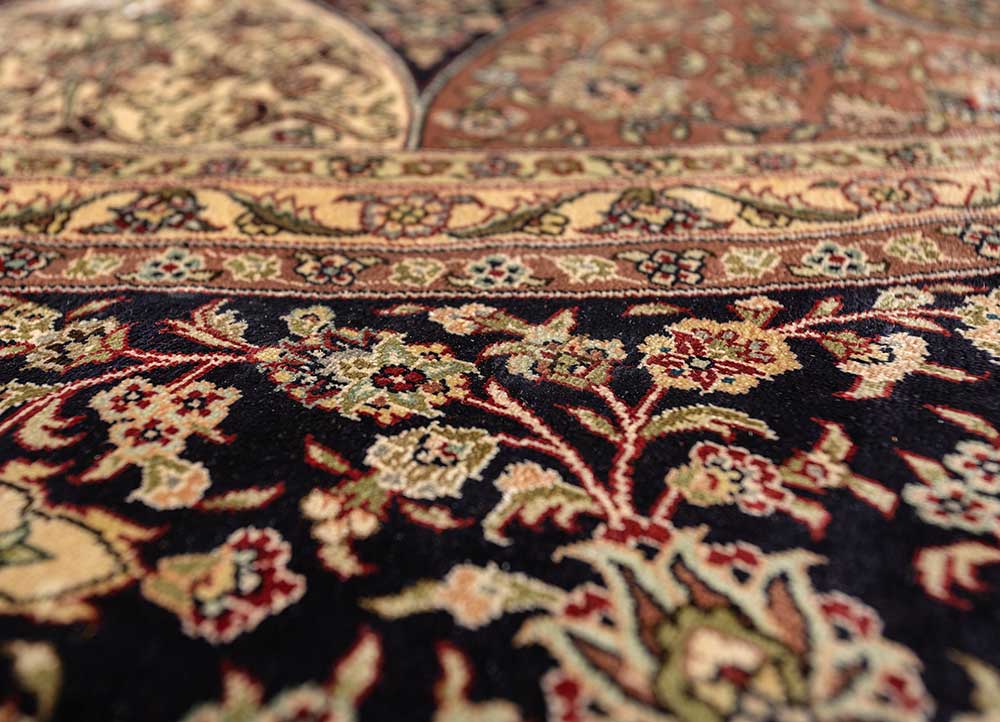 gulmarg green silk hand knotted Rug - CloseUp