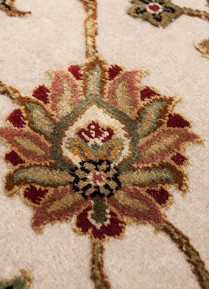 aurora ivory wool and silk hand knotted Rug - CloseUp