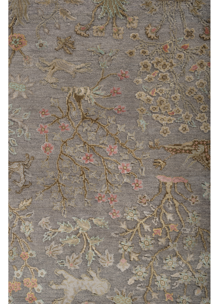 far east grey and black wool and silk hand knotted Rug - CloseUp