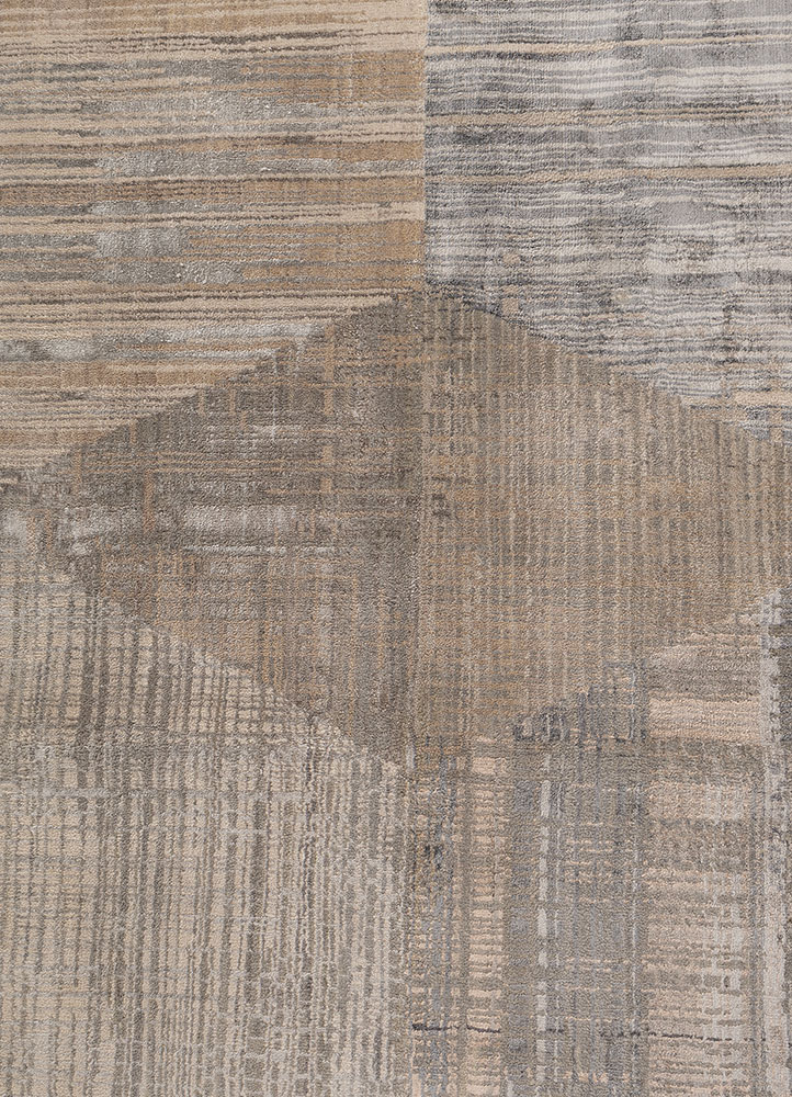 aprezo ivory wool and bamboo silk hand knotted Rug - CloseUp