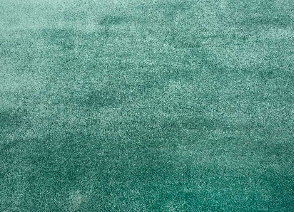 cera green viscose hand tufted Rug - CloseUp