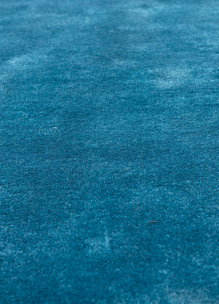 cera blue viscose hand tufted Rug - CloseUp