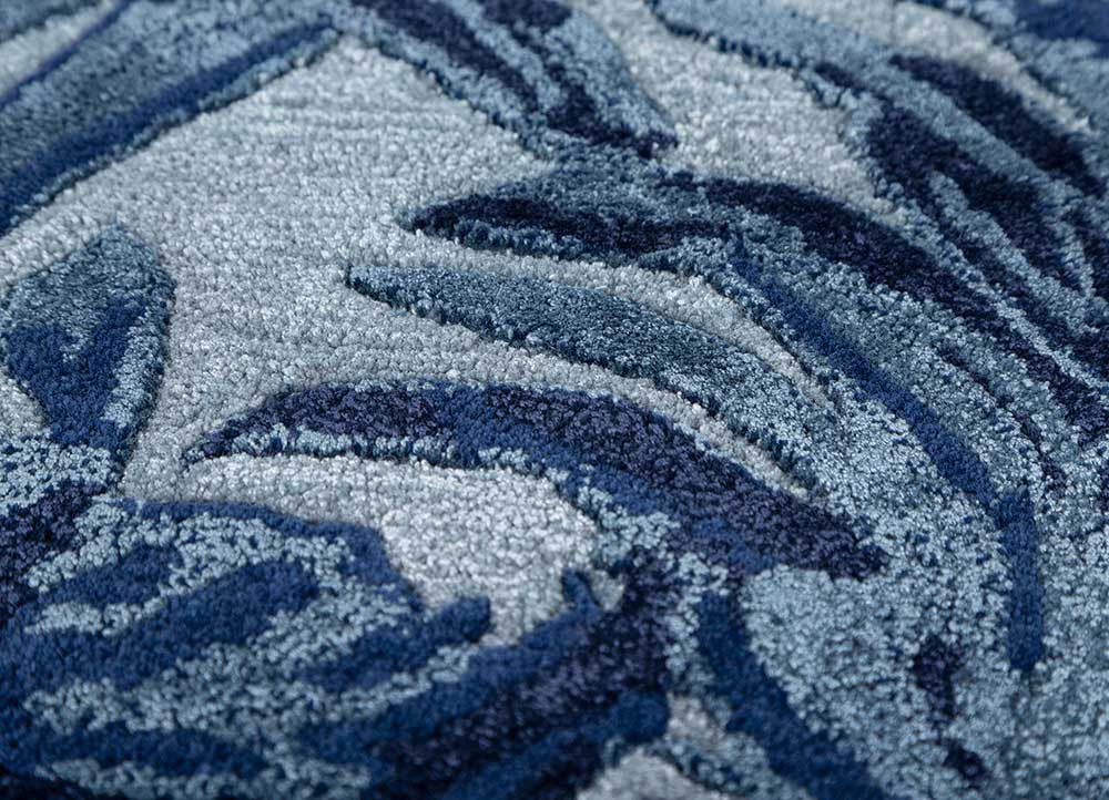 aurelia blue wool and viscose hand tufted Rug - CloseUp