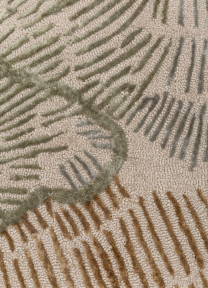 white noise gold wool and viscose hand tufted Rug - CloseUp