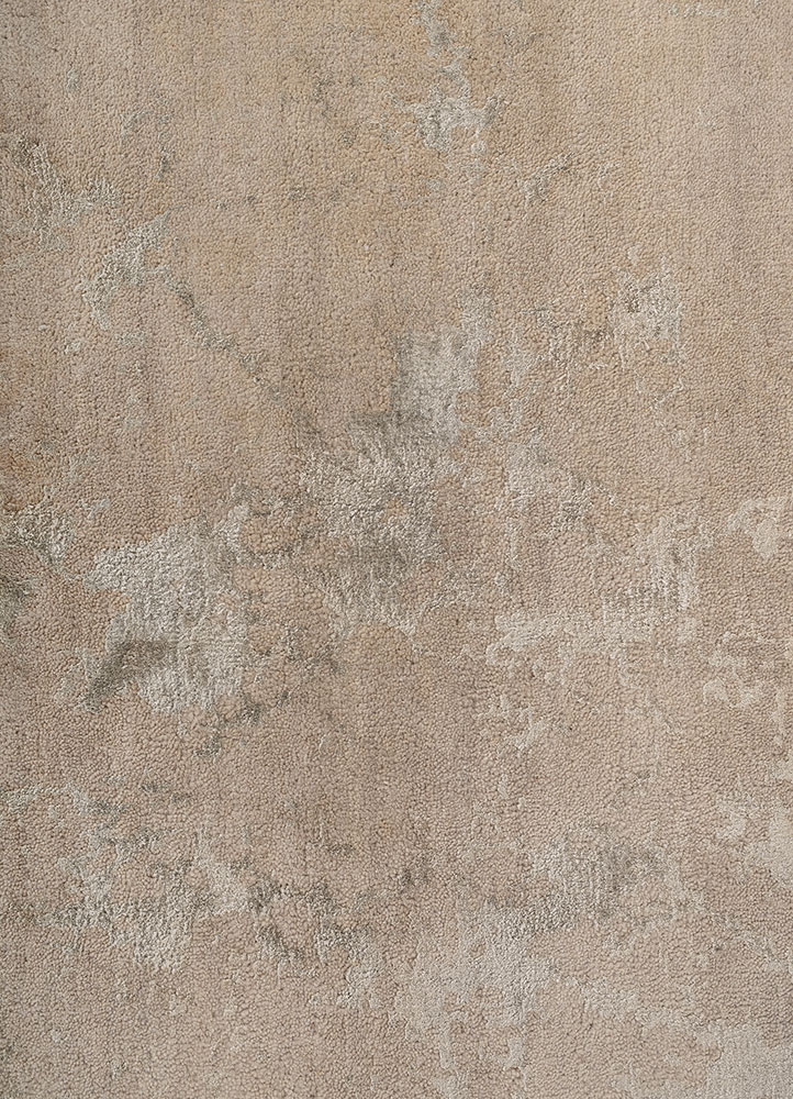aprezo grey and black wool and bamboo silk hand knotted Rug - CloseUp