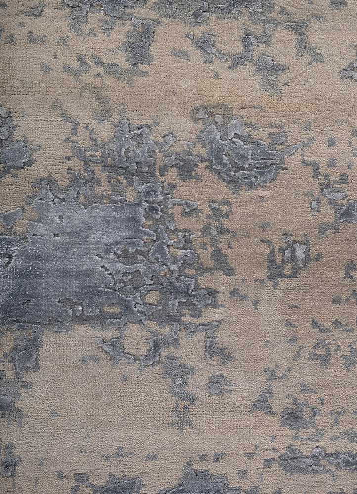 project error by kavi grey and black wool and bamboo silk hand knotted Rug - CloseUp