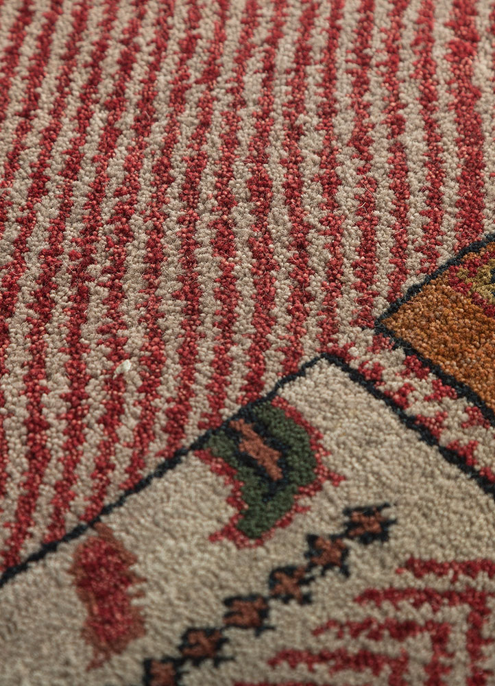 manchaha red and orange wool hand knotted Rug - CloseUp