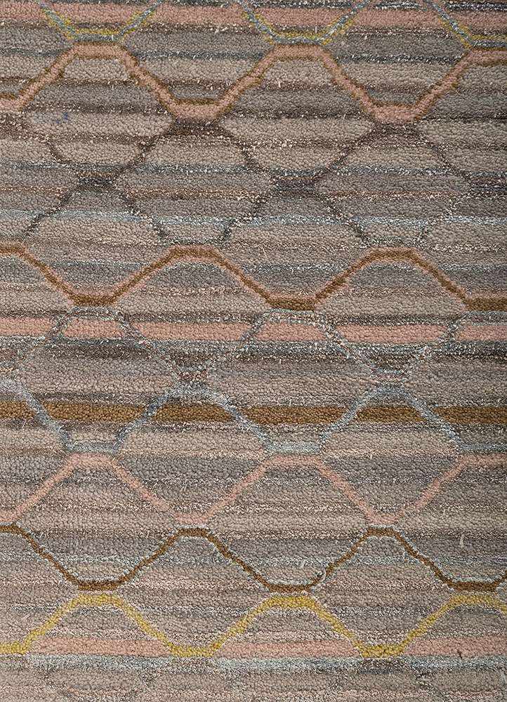 manchaha grey and black wool and bamboo silk hand knotted Rug - CloseUp