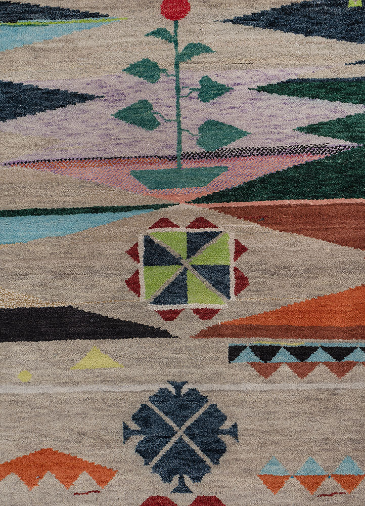freedom manchaha grey and black wool and bamboo silk hand knotted Rug - CloseUp
