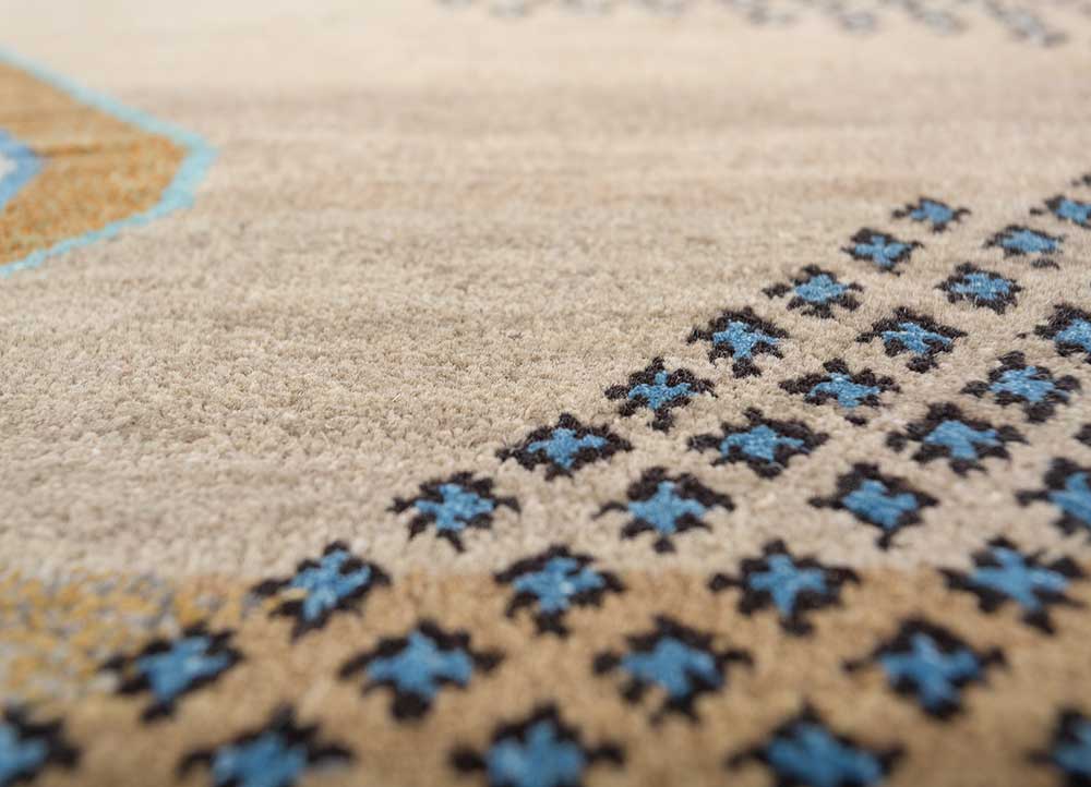 manchaha gold wool and bamboo silk hand knotted Rug - CloseUp