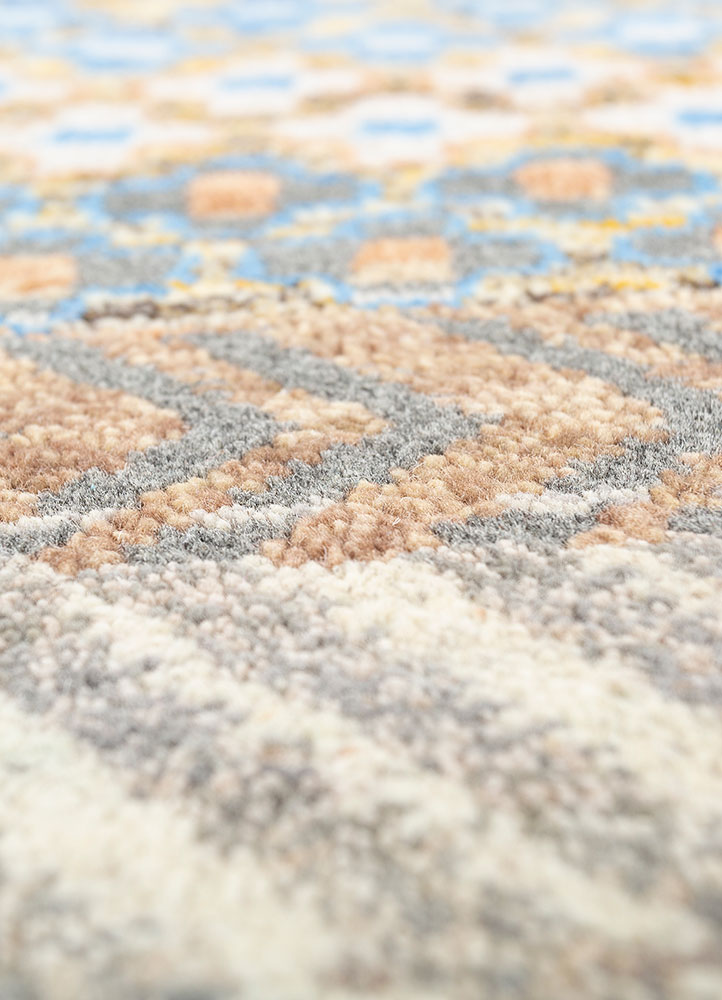 manchaha grey and black wool and bamboo silk hand knotted Rug - CloseUp