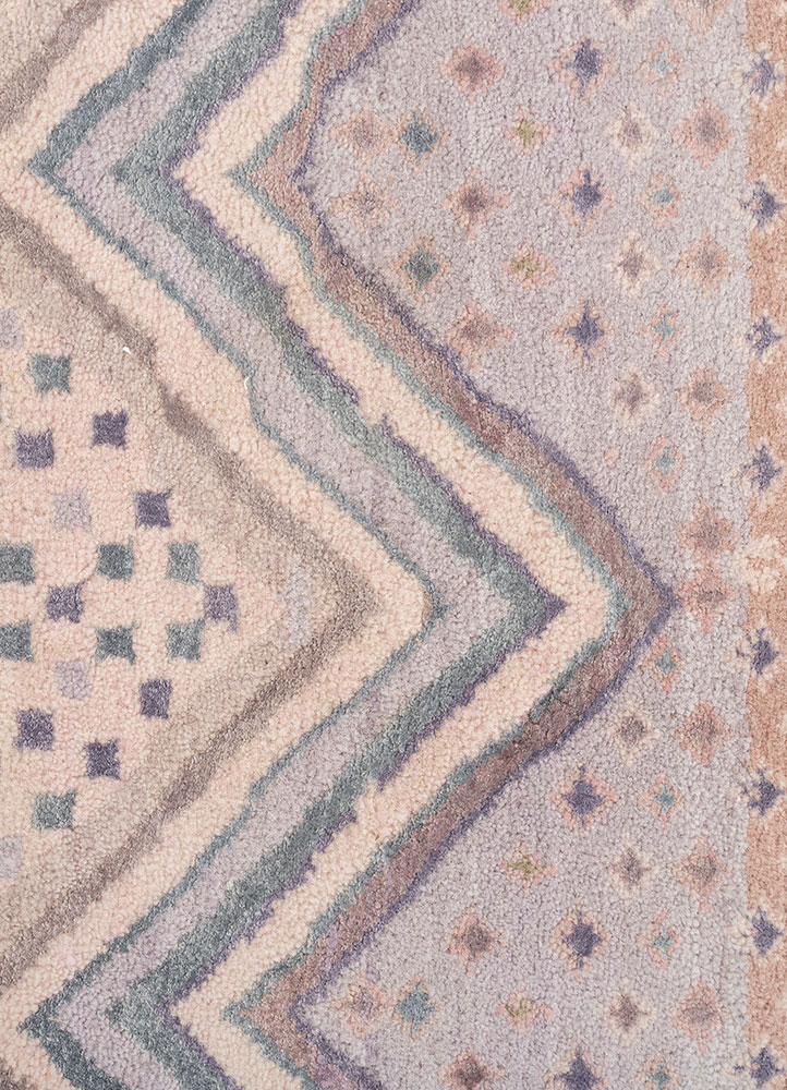 manchaha red and orange wool and bamboo silk hand knotted Rug - CloseUp