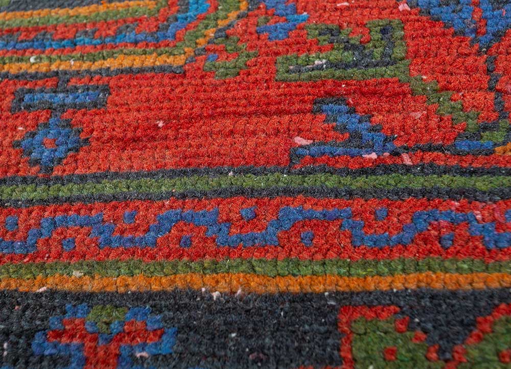 vintage red and orange wool hand knotted Rug - CloseUp