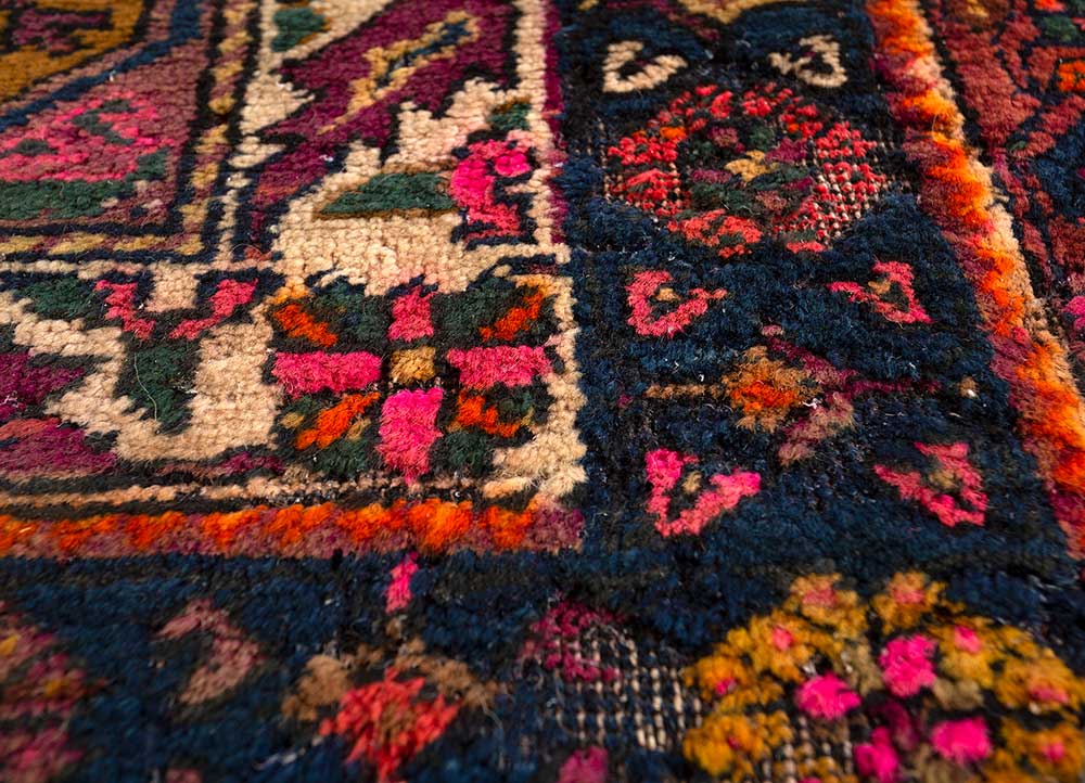 kiaan red and orange wool hand knotted Rug - CloseUp