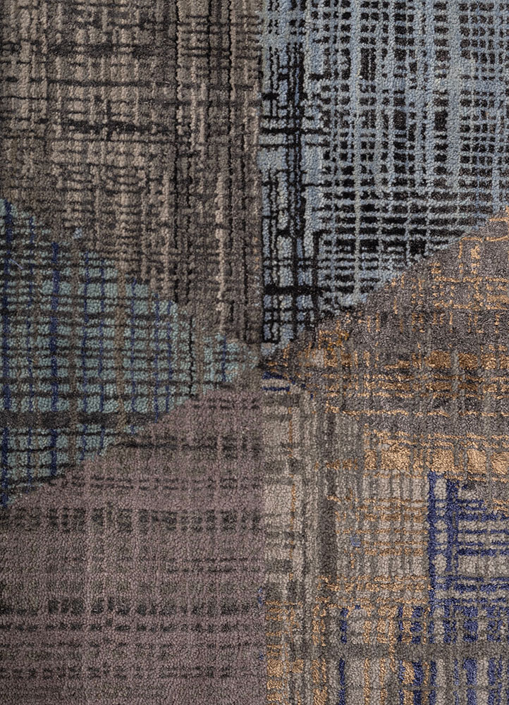 aprezo grey and black wool and bamboo silk hand knotted Rug - CloseUp
