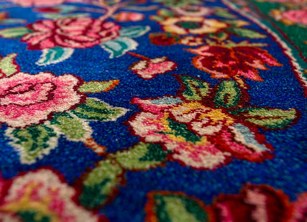 gulmarg green silk hand knotted Rug - CloseUp