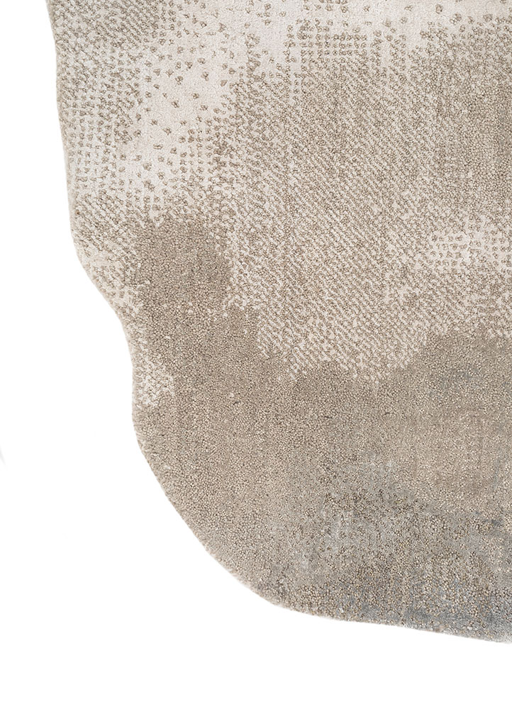 entropy ivory wool and bamboo silk hand knotted Rug - Corner
