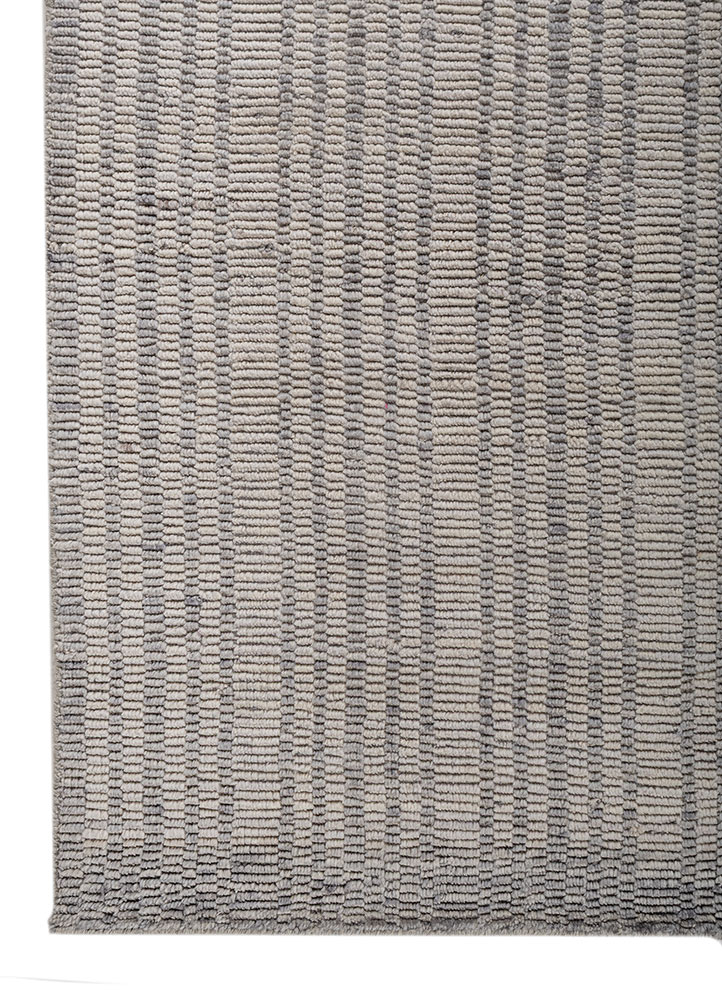saga blue wool hand loom Rug - Corner