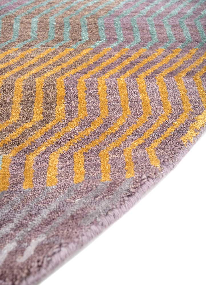 manchaha pink and purple wool and bamboo silk hand knotted Rug - Corner