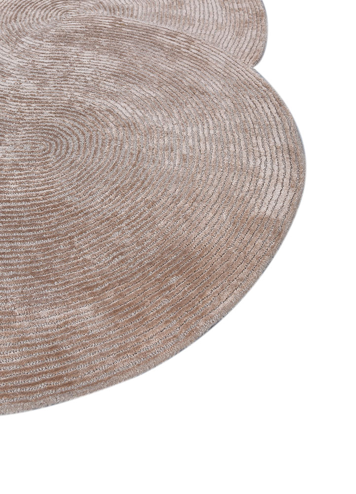 cera ivory wool and viscose hand tufted Rug - Corner
