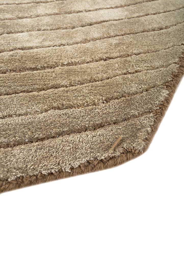 lucid green wool and viscose hand tufted Rug - Corner